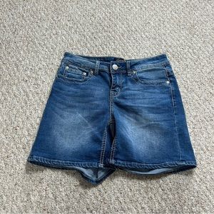 Seven7 Mid Rise 6" Bermuda Jean Shorts Womens 8 Medium Wash Blue Denim Stretch